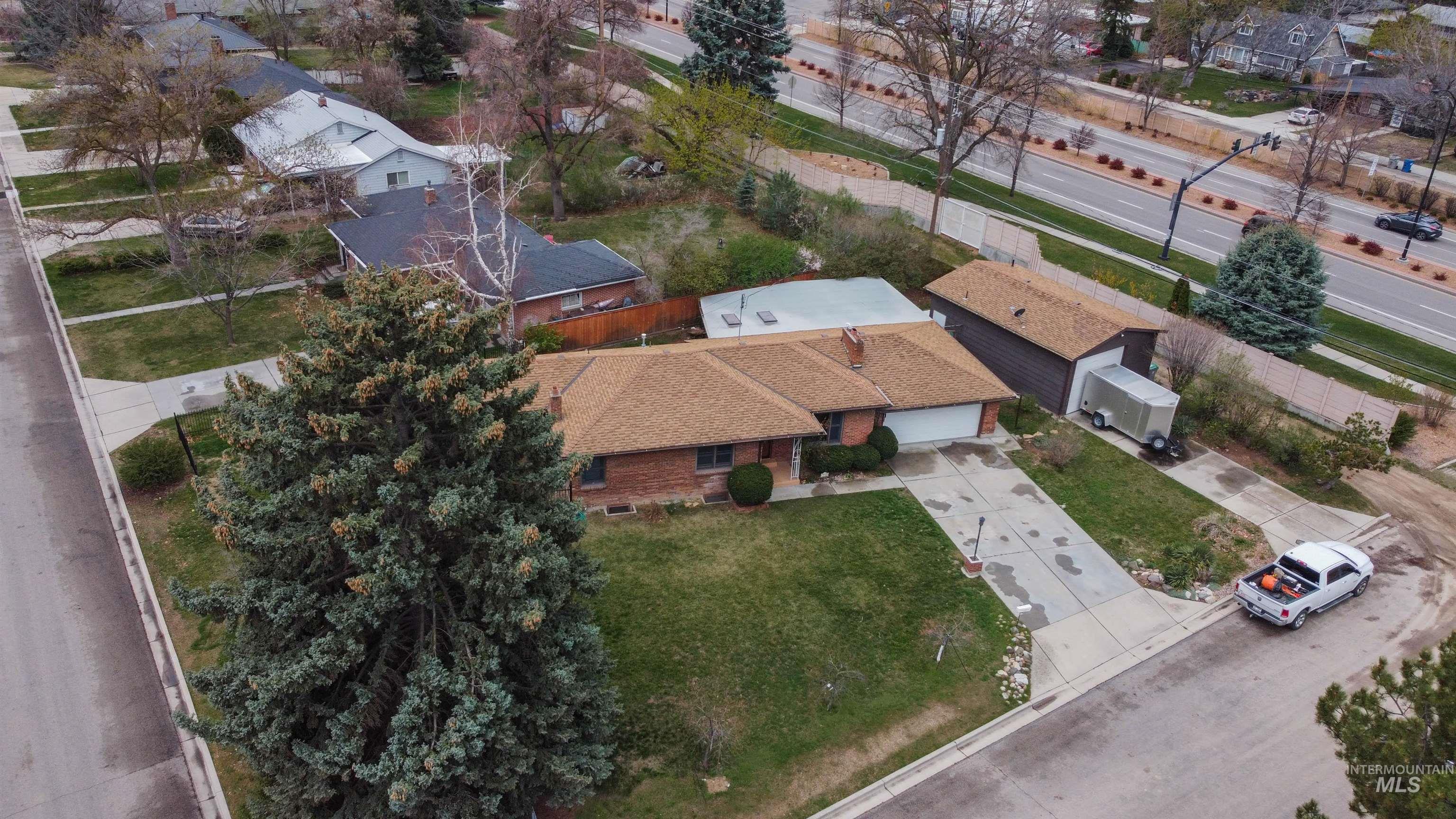 Property Photo: 5701 W Cruzen Street ID 83706