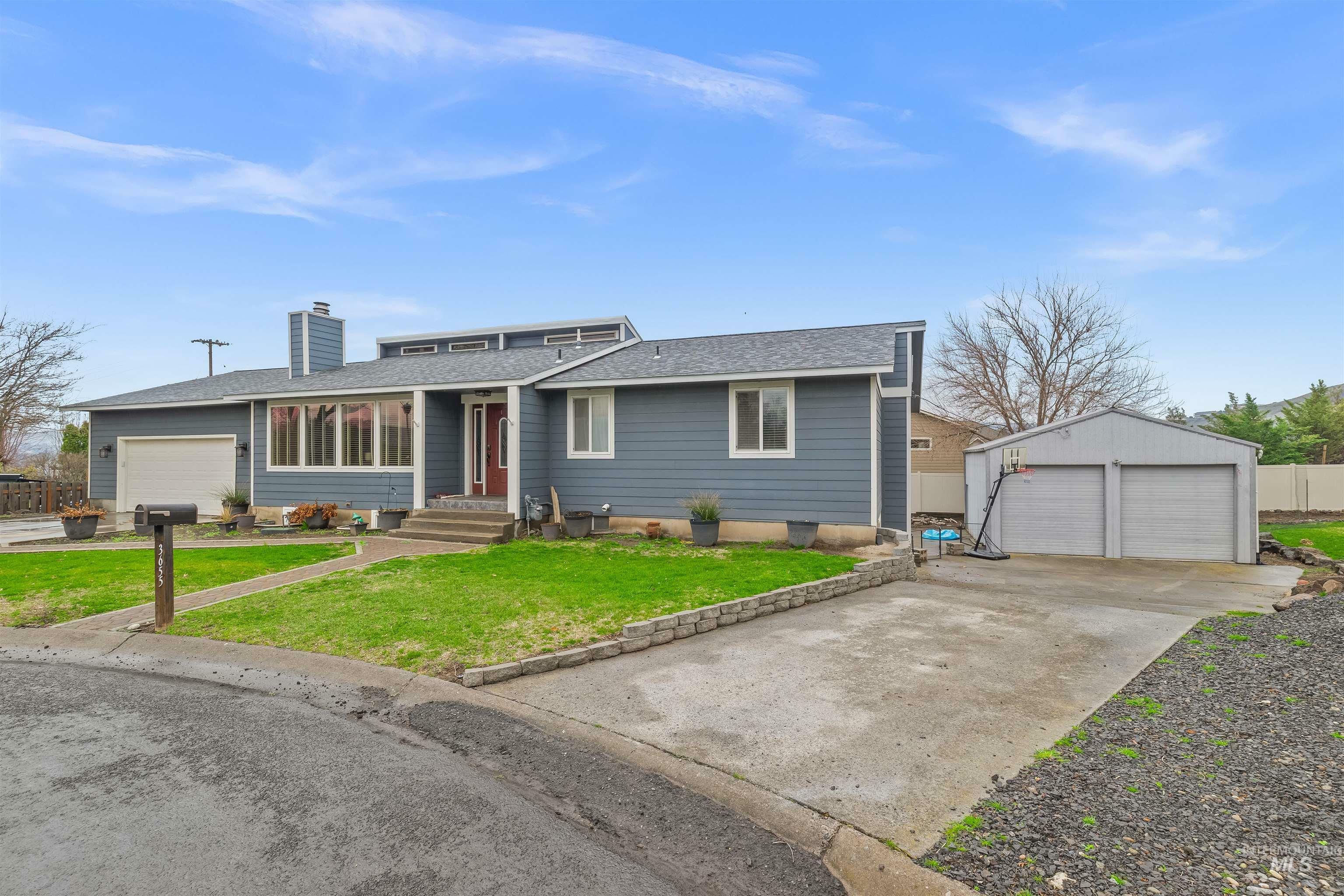 Property Photo: 3655 Country Club Ct ID 83501-9602