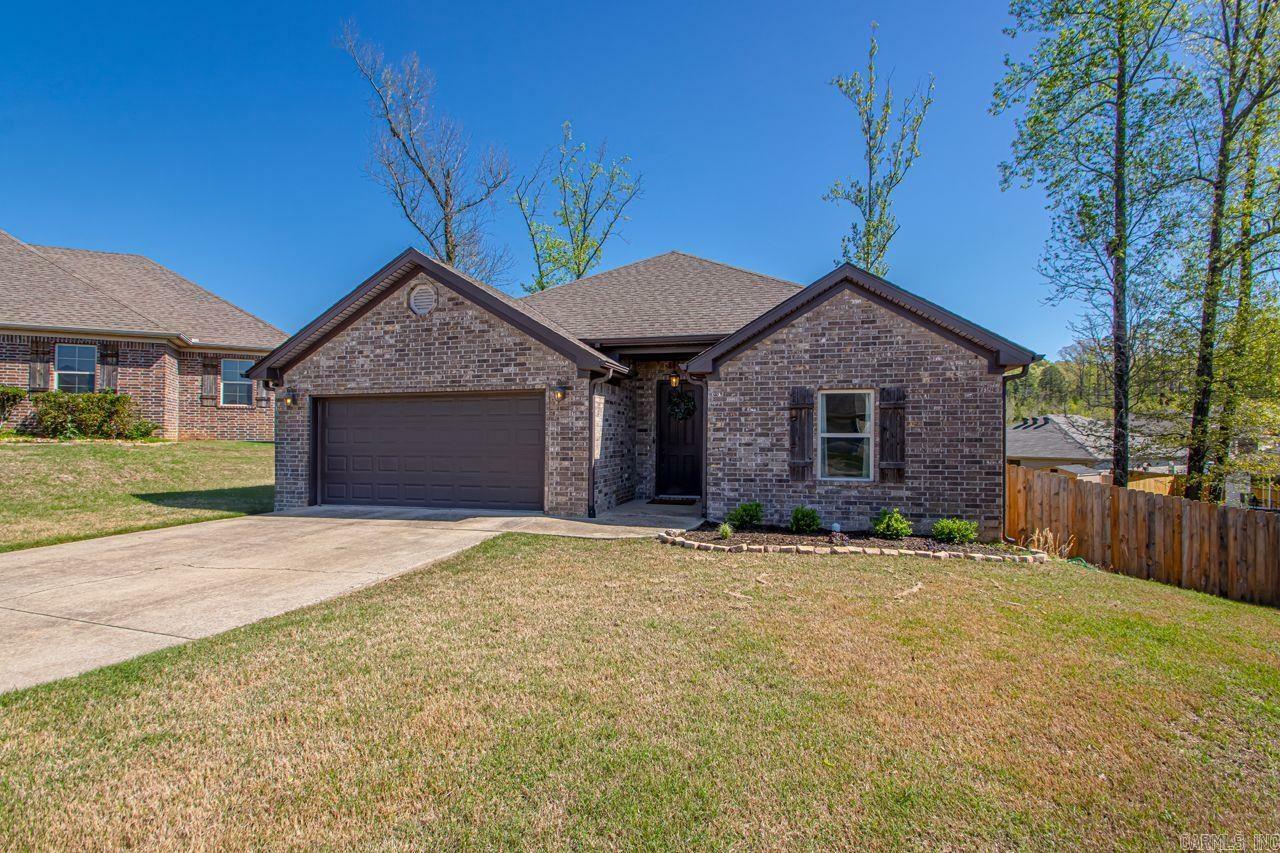 Property Photo: 9008 Rolling Hills Drive AR 72002