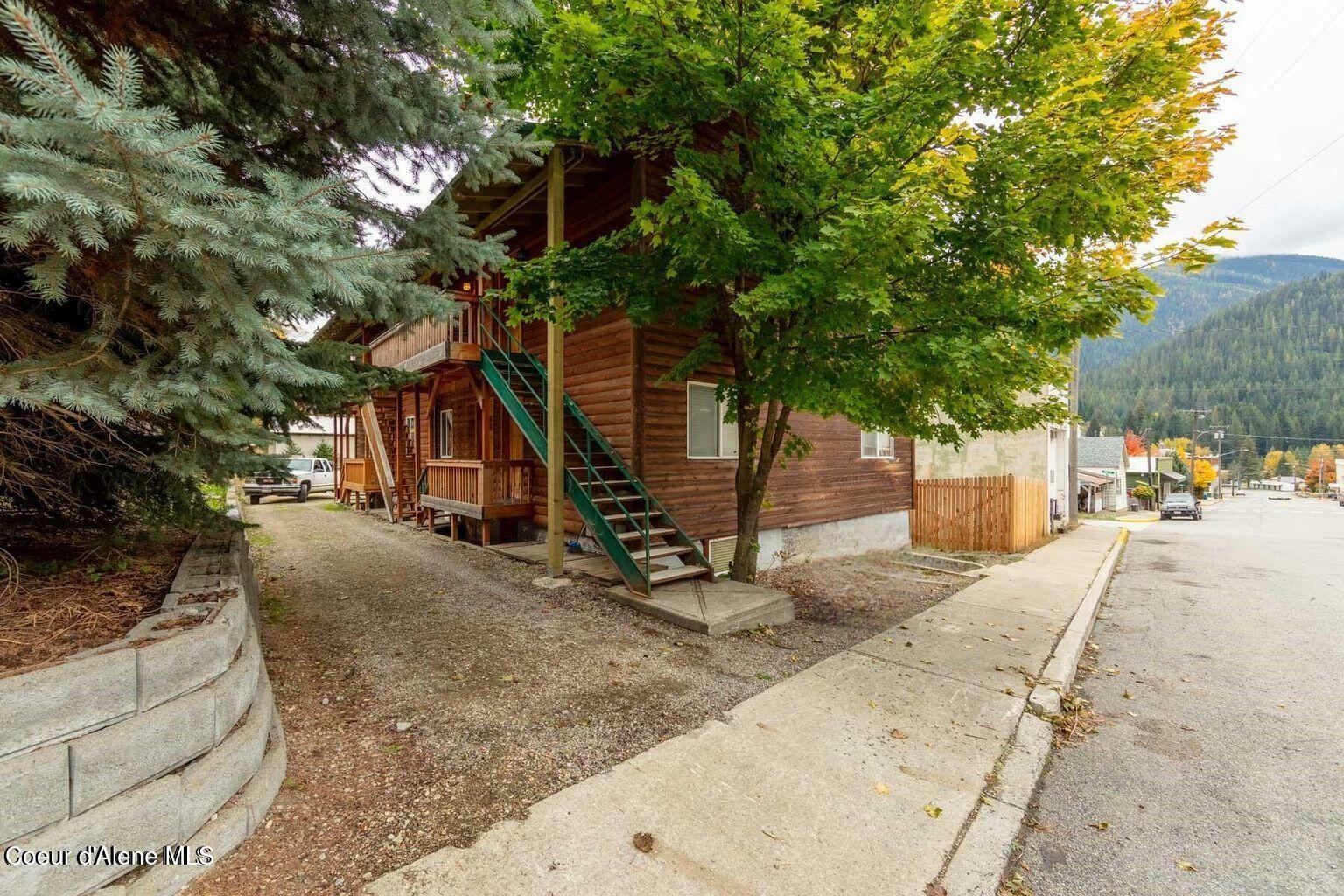 Property Photo: 306 2nd St #3 ID 83846
