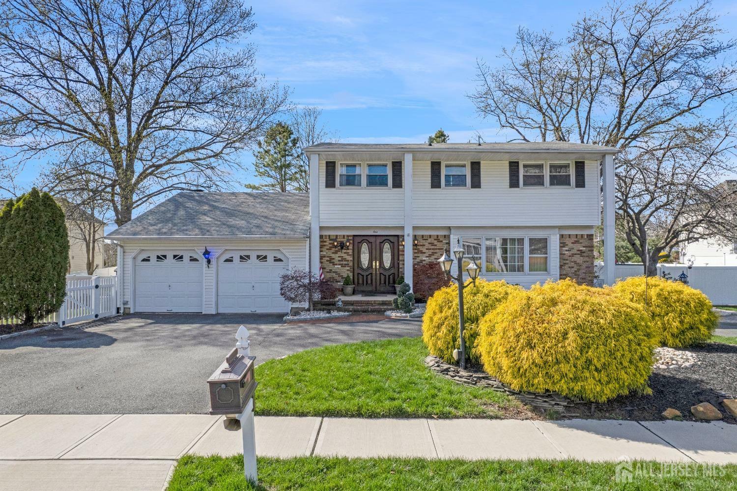 1 Stradford Road  Sayreville NJ 08859 photo