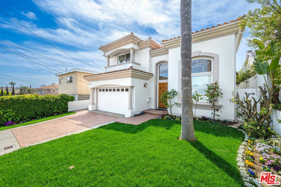 Property Photo: 1756 Ruhland Ave CA 90266