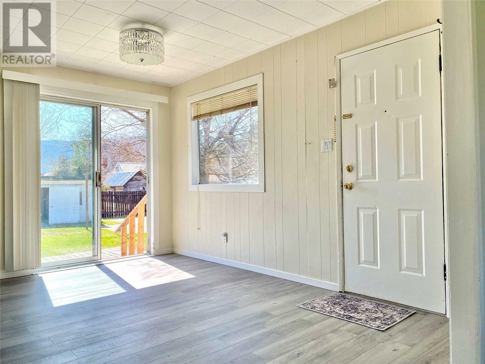 Photo de la propriété: 60 83rd Avenue BC V0H 1H0