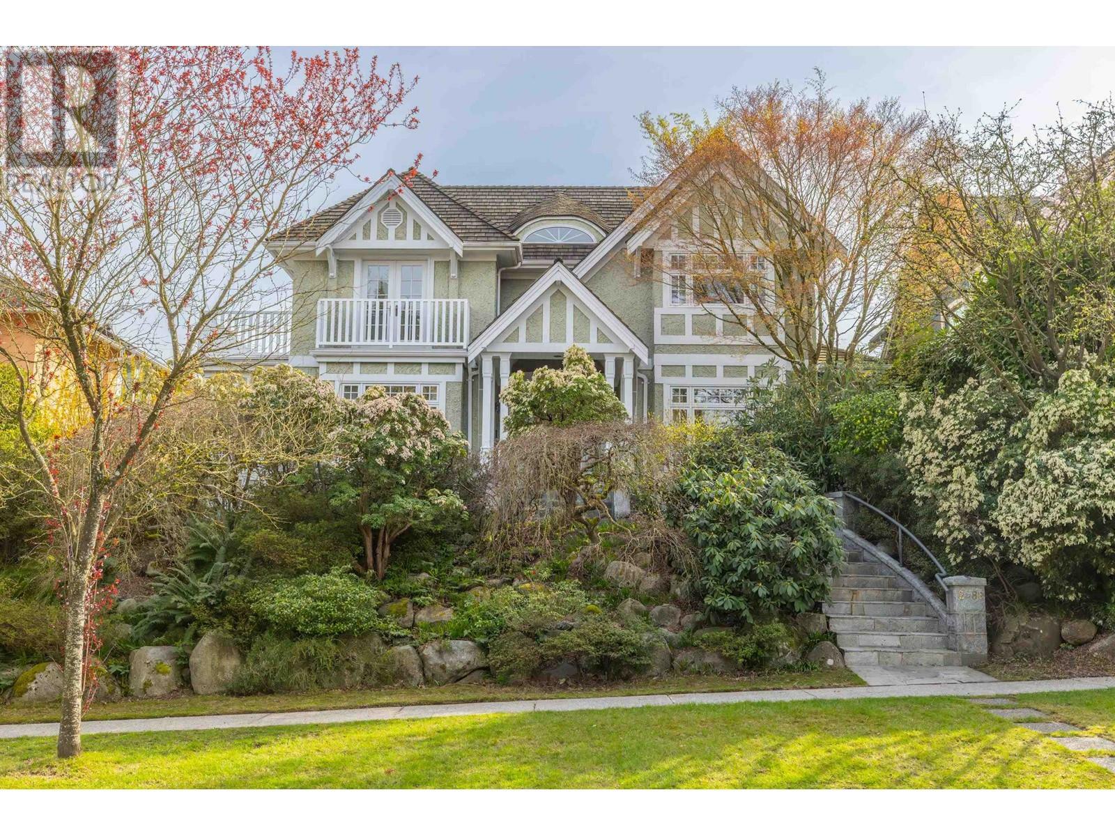 Property Photo: 2588 West 34th Avenue BC V6N 2J2