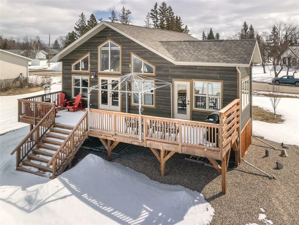 Property Photo:  47 Railway Avenue  MB R0J 0P0 