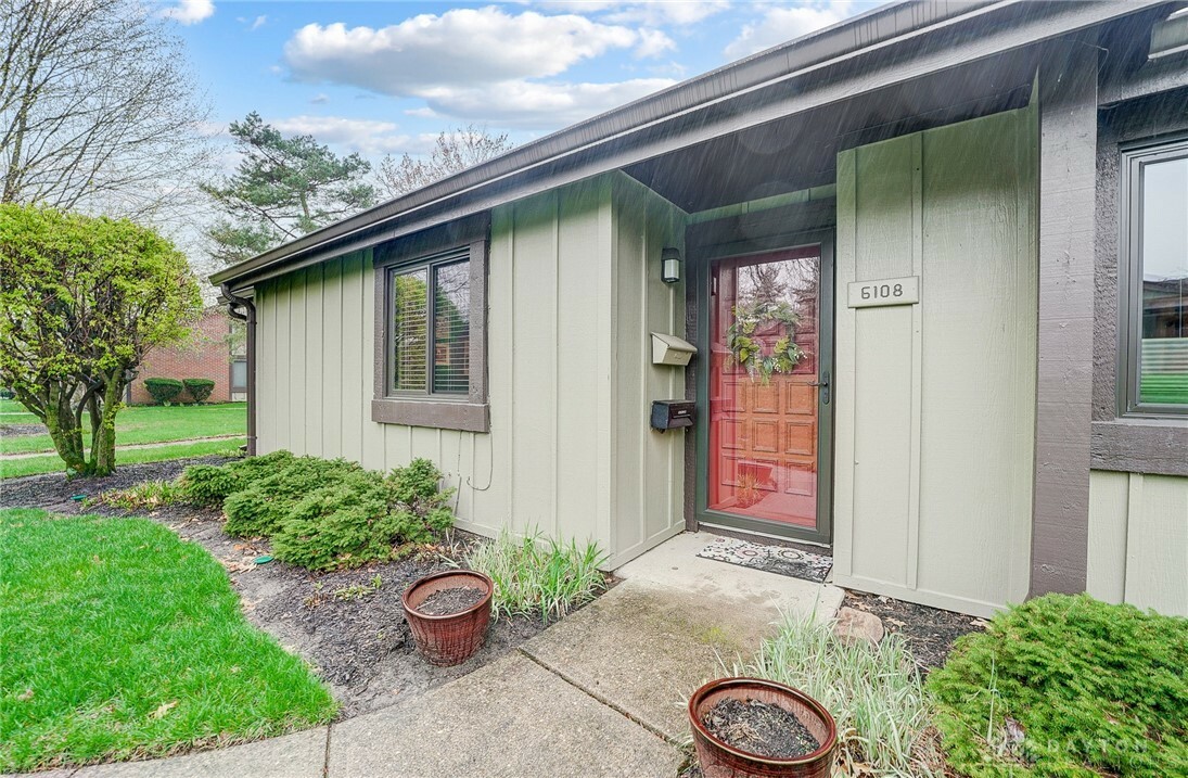 Property Photo: 6108 Single Tree Lane OH 45459