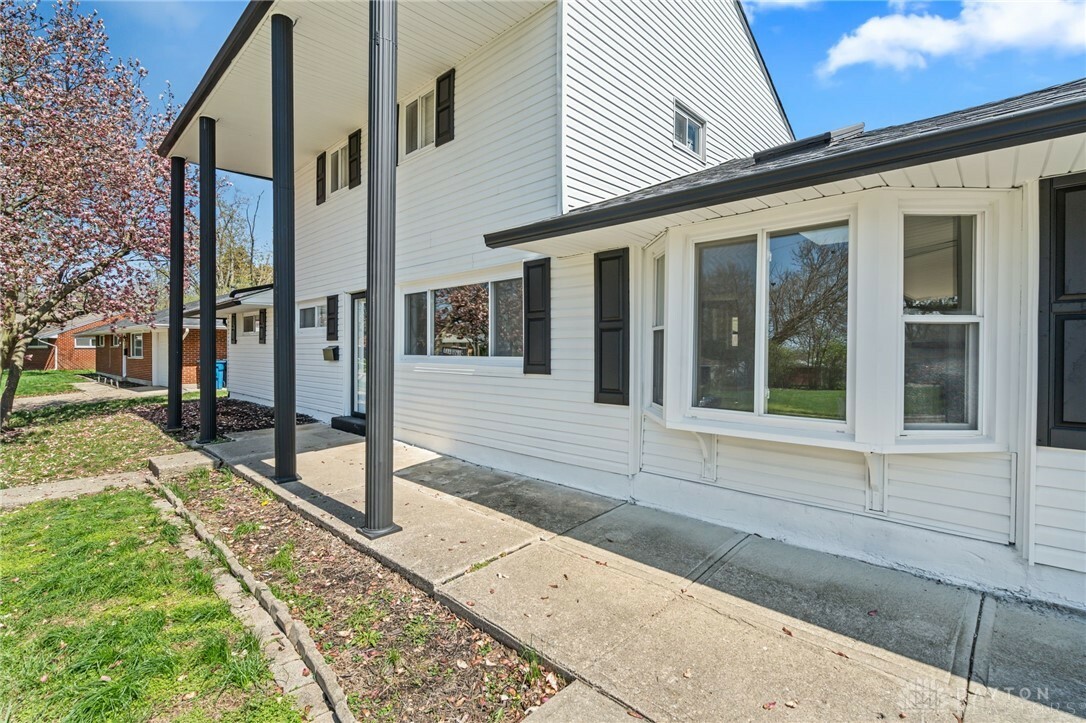 Property Photo: 4433 Lambeth Drive OH 45424