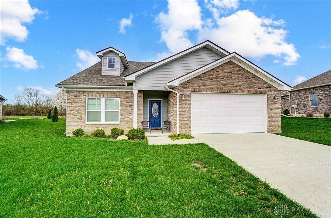 Property Photo: 567 Golden Maple Avenue OH 45309