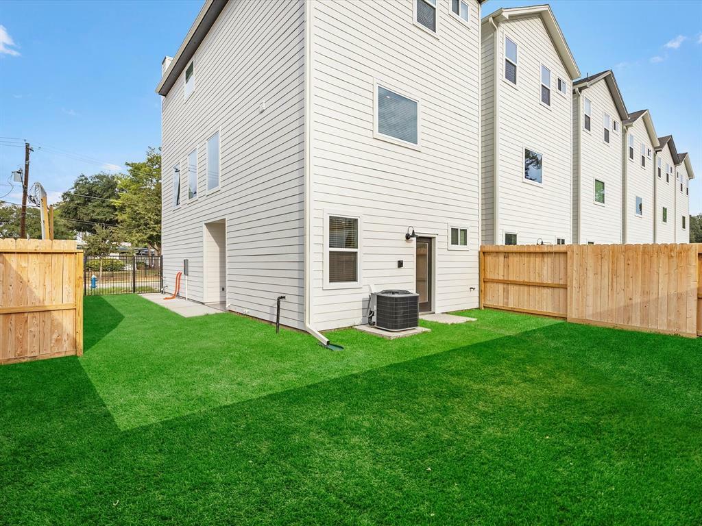 Property Photo: 4852 Brinkman Street TX 77018