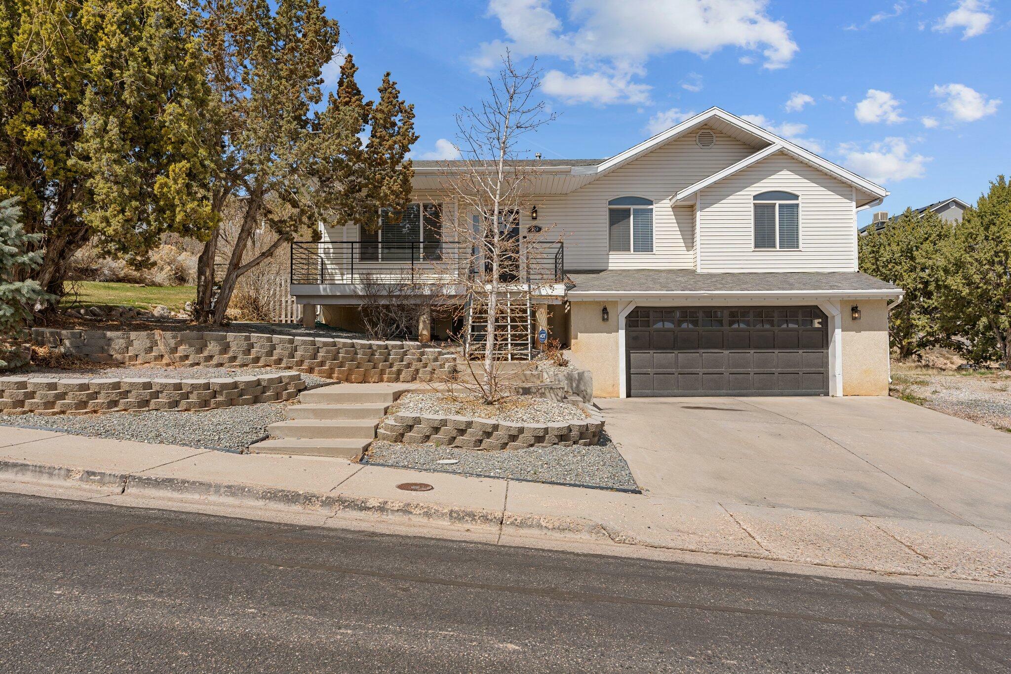 89 N Beacon Dr  Cedar City UT 84720 photo
