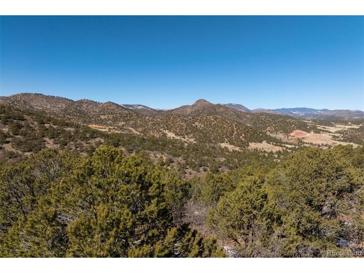 Property Photo: Chris Crossover CO 81212