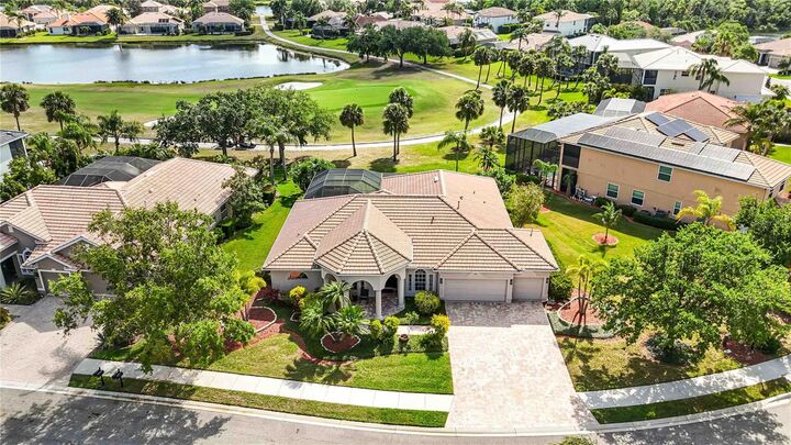 Property Photo:  7581 Camden Harbour Drive  FL 34212 