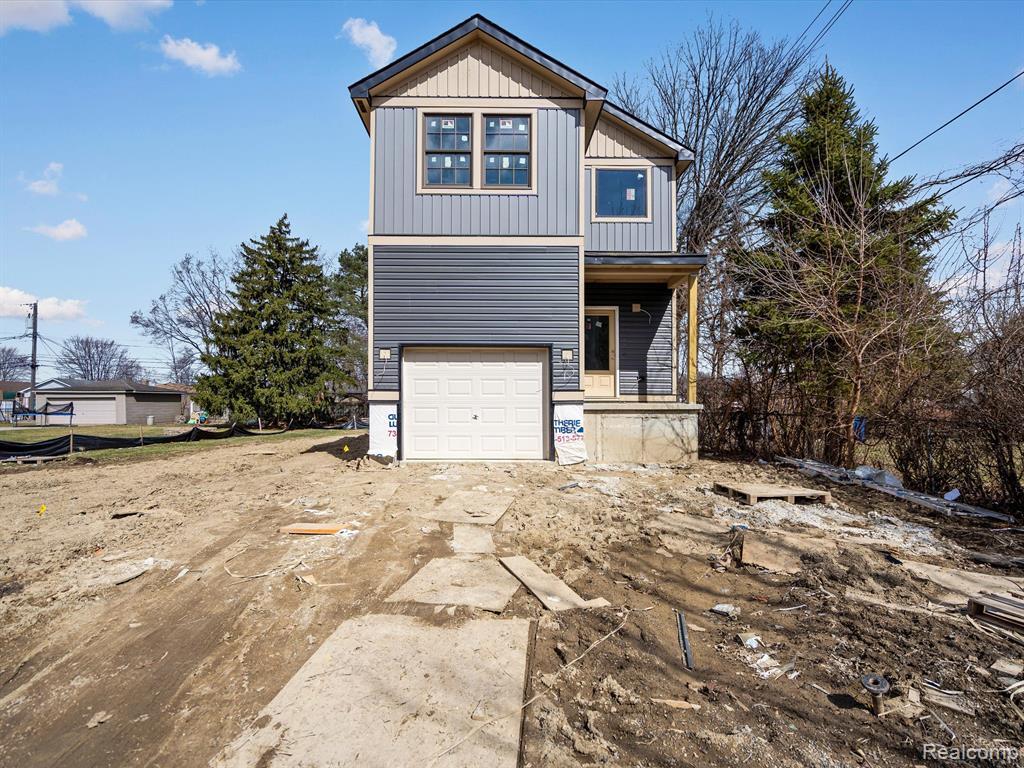 8475 Stout Avenue  Warren MI 48093 4469 photo