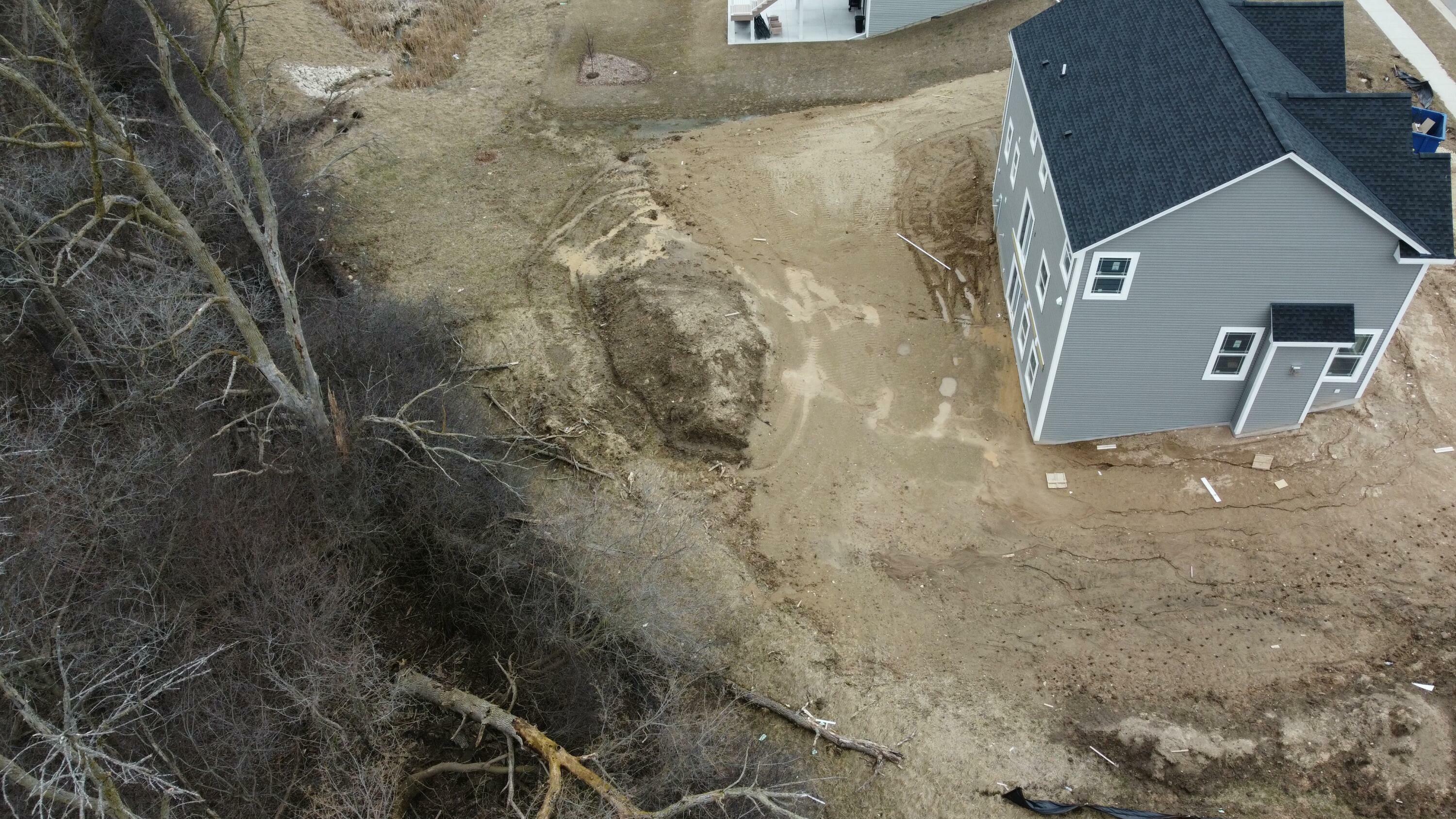 Property Photo: 935 Kohlwey Dr WI 53024