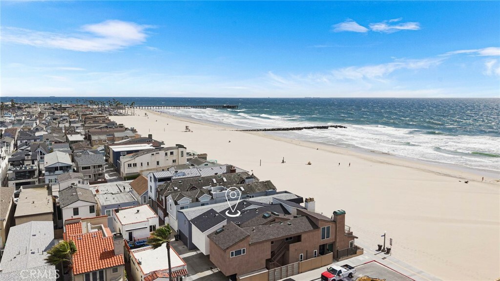 Property Photo: 3012 W Oceanfront CA 92663