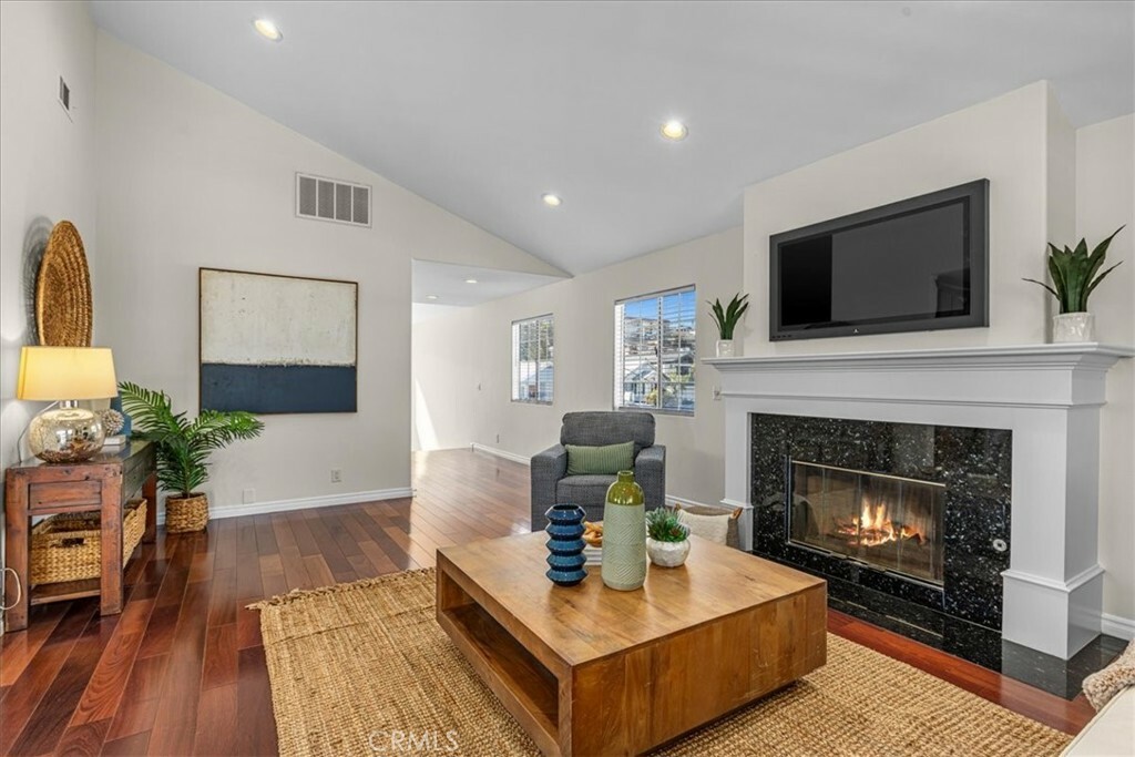 Property Photo:  3036 S Kerckhoff Avenue  CA 90731 