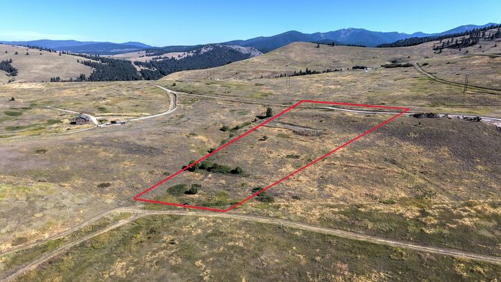 Property Photo: 5435 Gentry Way MT 59808