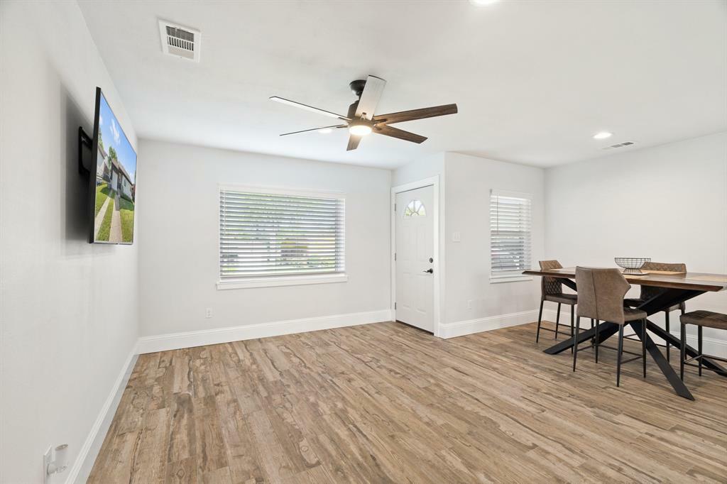 Property Photo: 3308 Alaska Avenue TX 75216