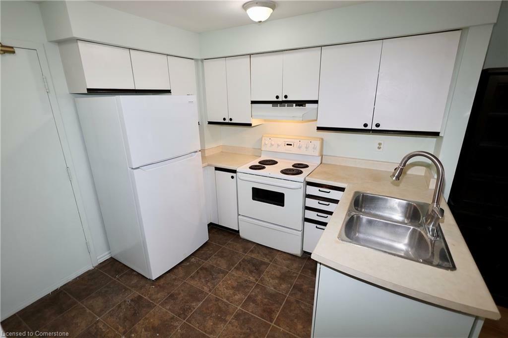 Property Photo: 67 Valleyview Road 58 ON N2E 3J1