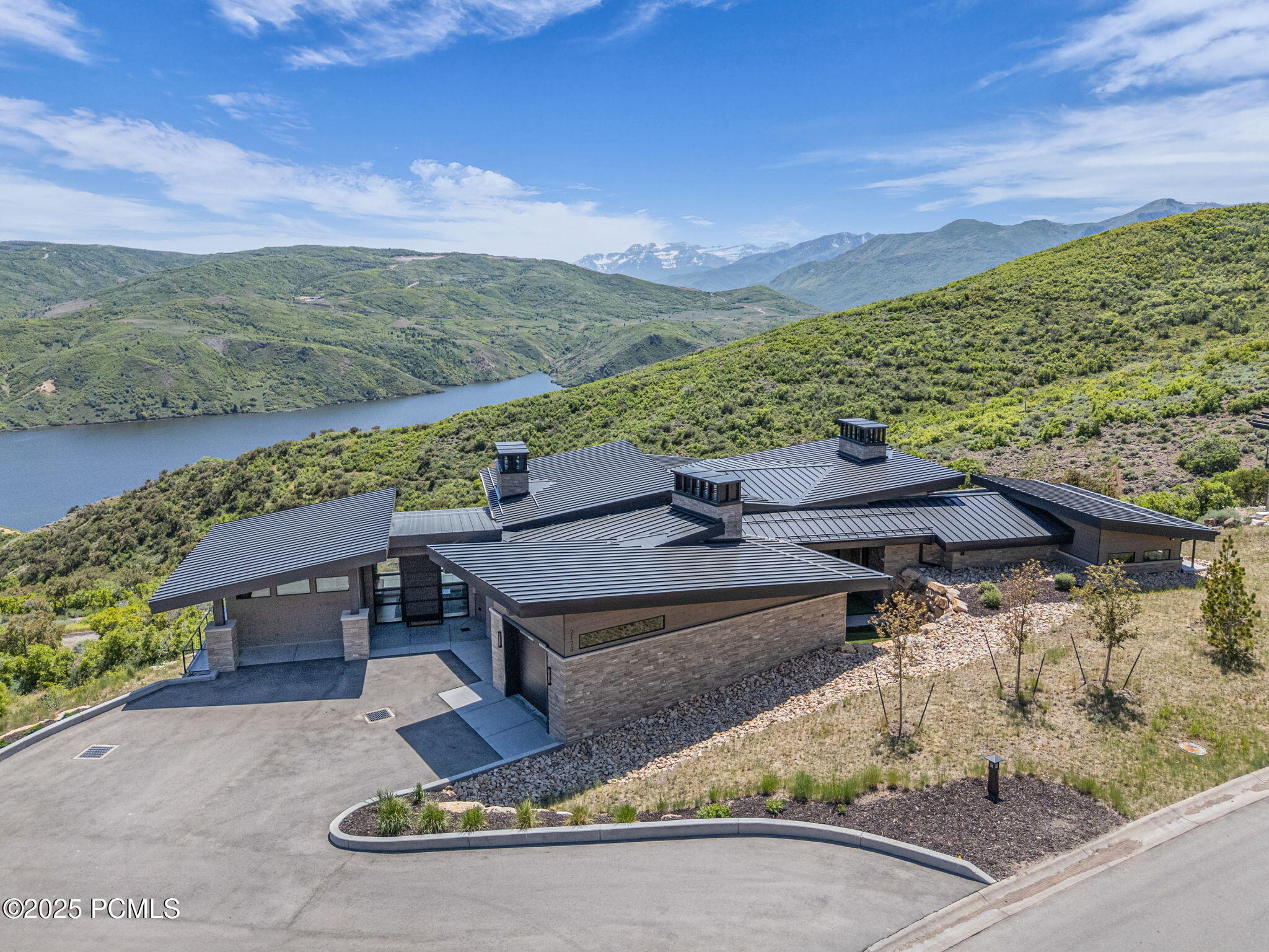 Property Photo: 2178 E Lone Peak Drive UT 84036