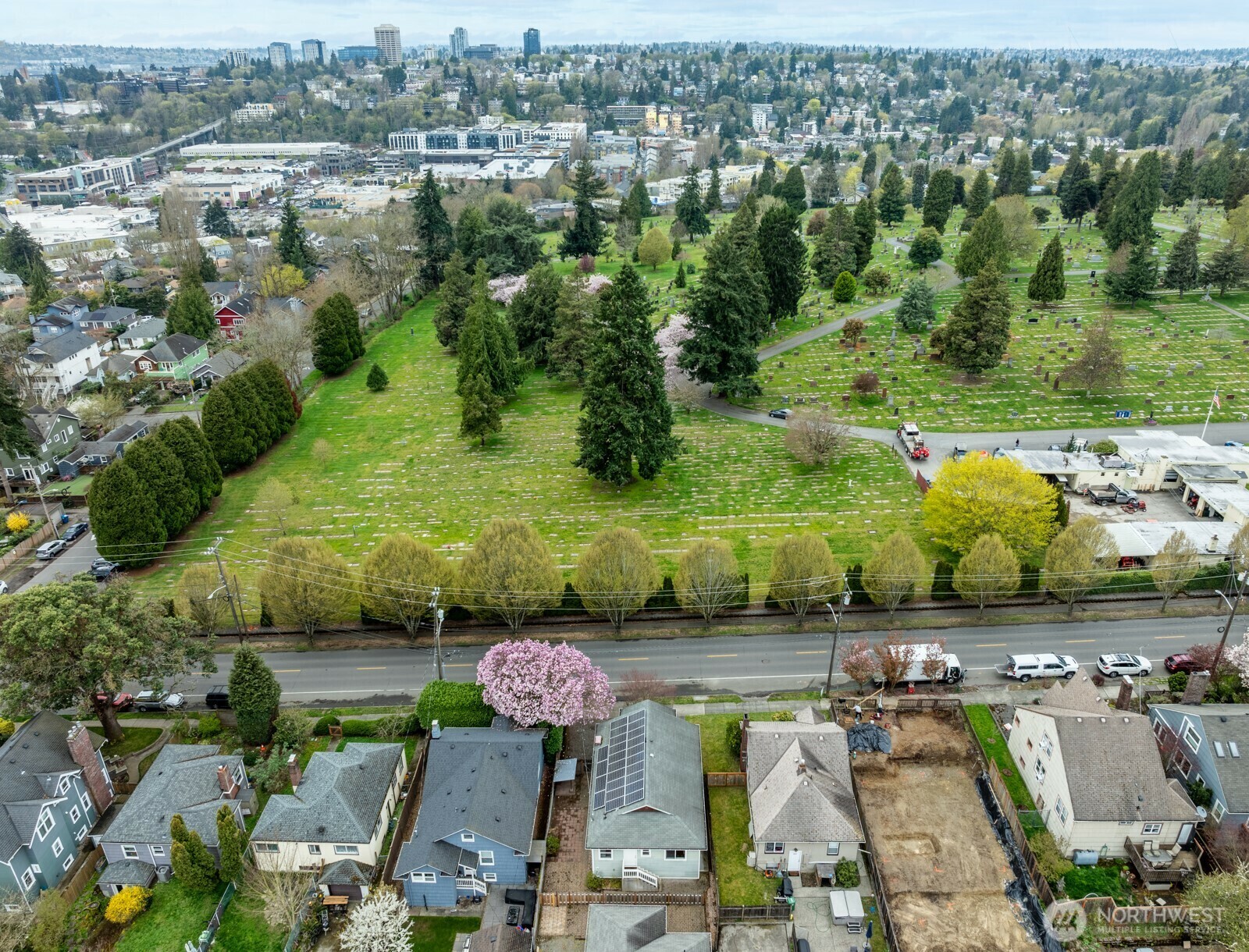 Property Photo: 5022 35th Avenue NE WA 98105