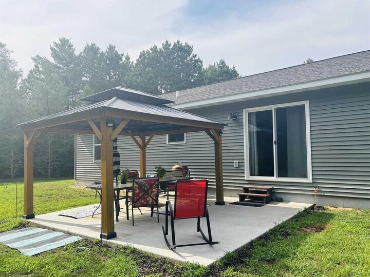 Property Photo:  1851 Duck Creek Drive  WI 53934 