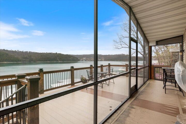 Property Photo:  43 Glen Meadows Street  MO 65052 