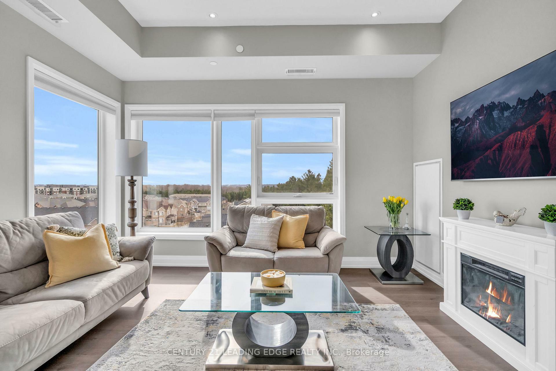 Photo de la propriété: 555 William Graham Drive 406 ON L4G 3H9