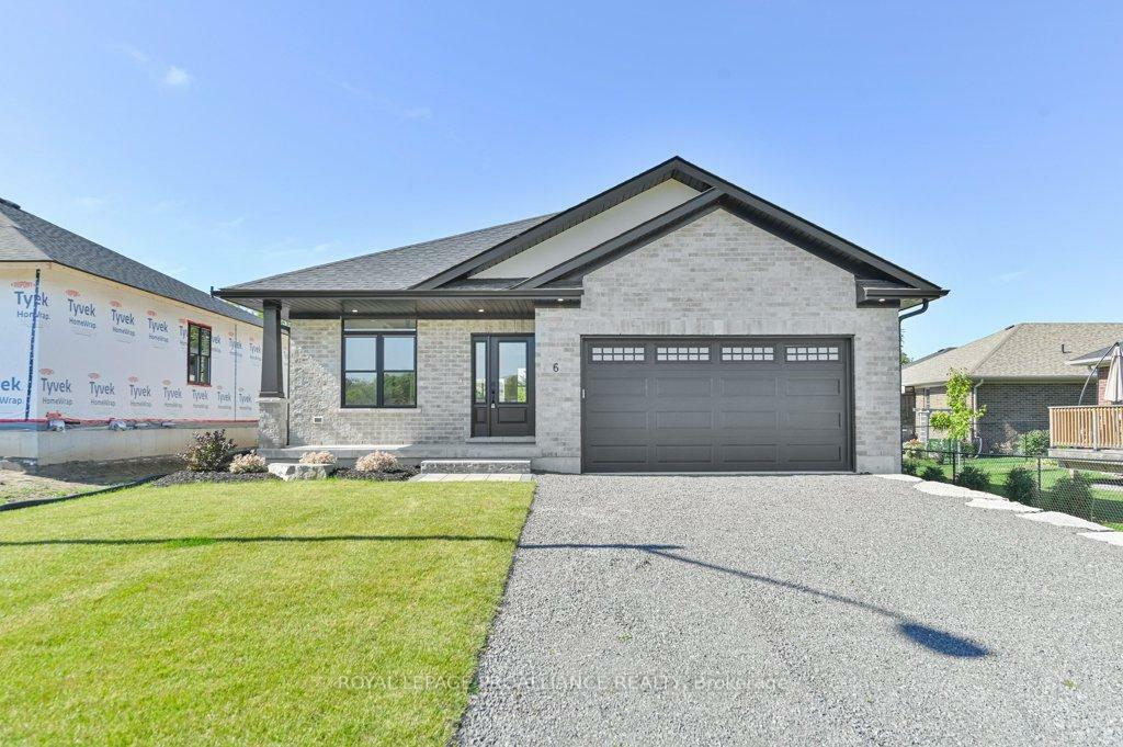 Property Photo: 6 Dunmor Street ON K0K 3E0
