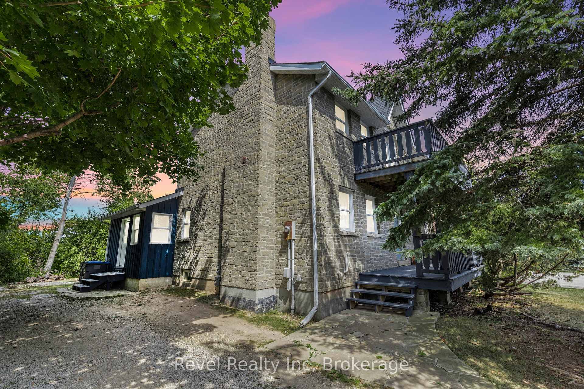 155 Settlers Way  Blue Mountains ON L9Y 0L5 photo