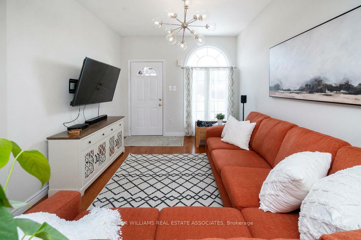 Photo de la propriété: 23 Rachlin Drive ON L7J 3A9