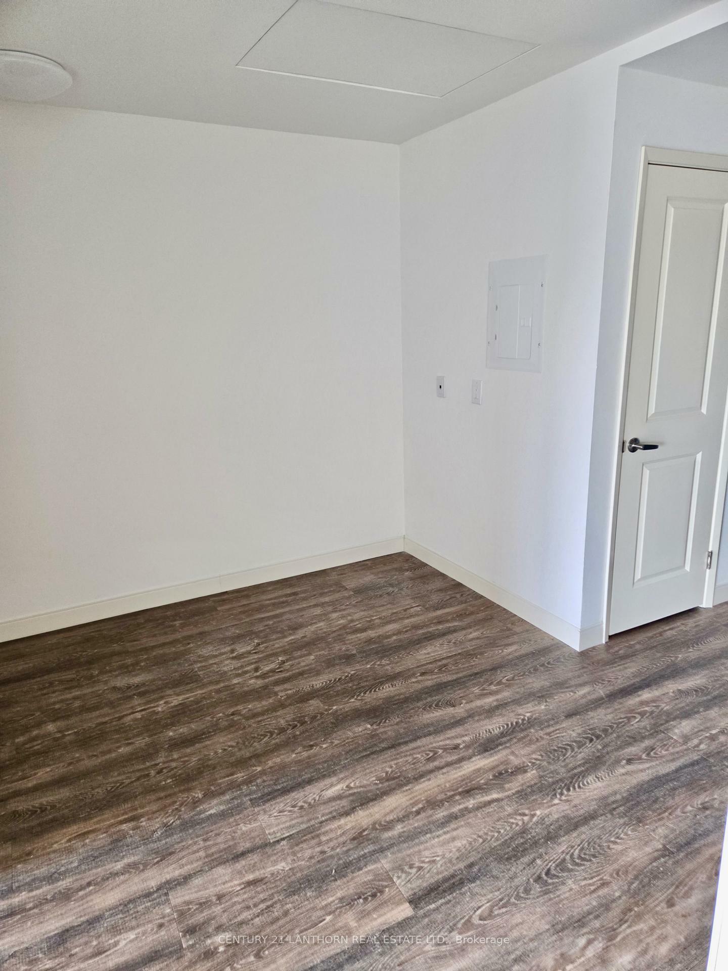 Property Photo:  135 Station Street S 506  ON K8N 2S9 