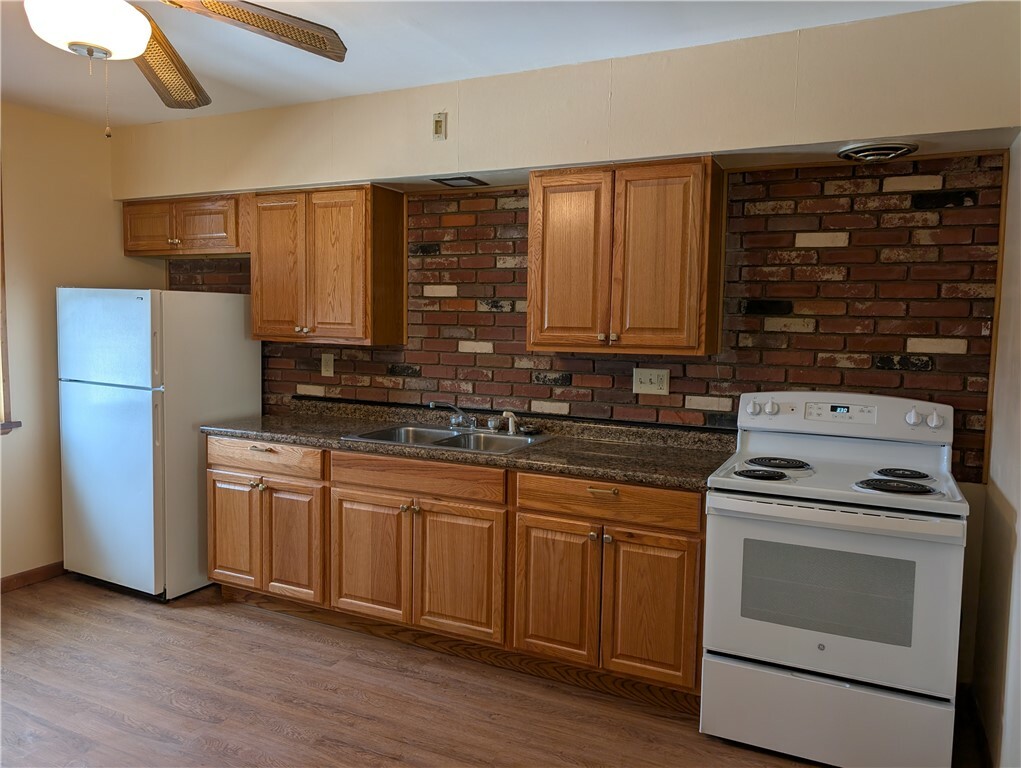 Property Photo: 619 Conrad 2 PA 15022