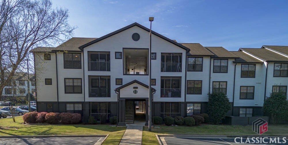 Property Photo:  211 North Avenue 1132  GA 30601 