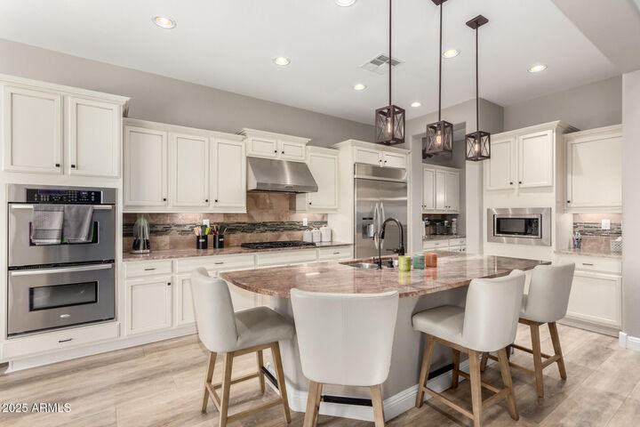 Property Photo:  3751 E Zachary Drive  AZ 85050 