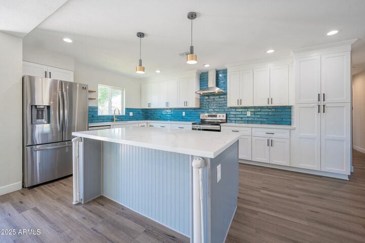 Property Photo: 1849 E Watson Drive AZ 85283