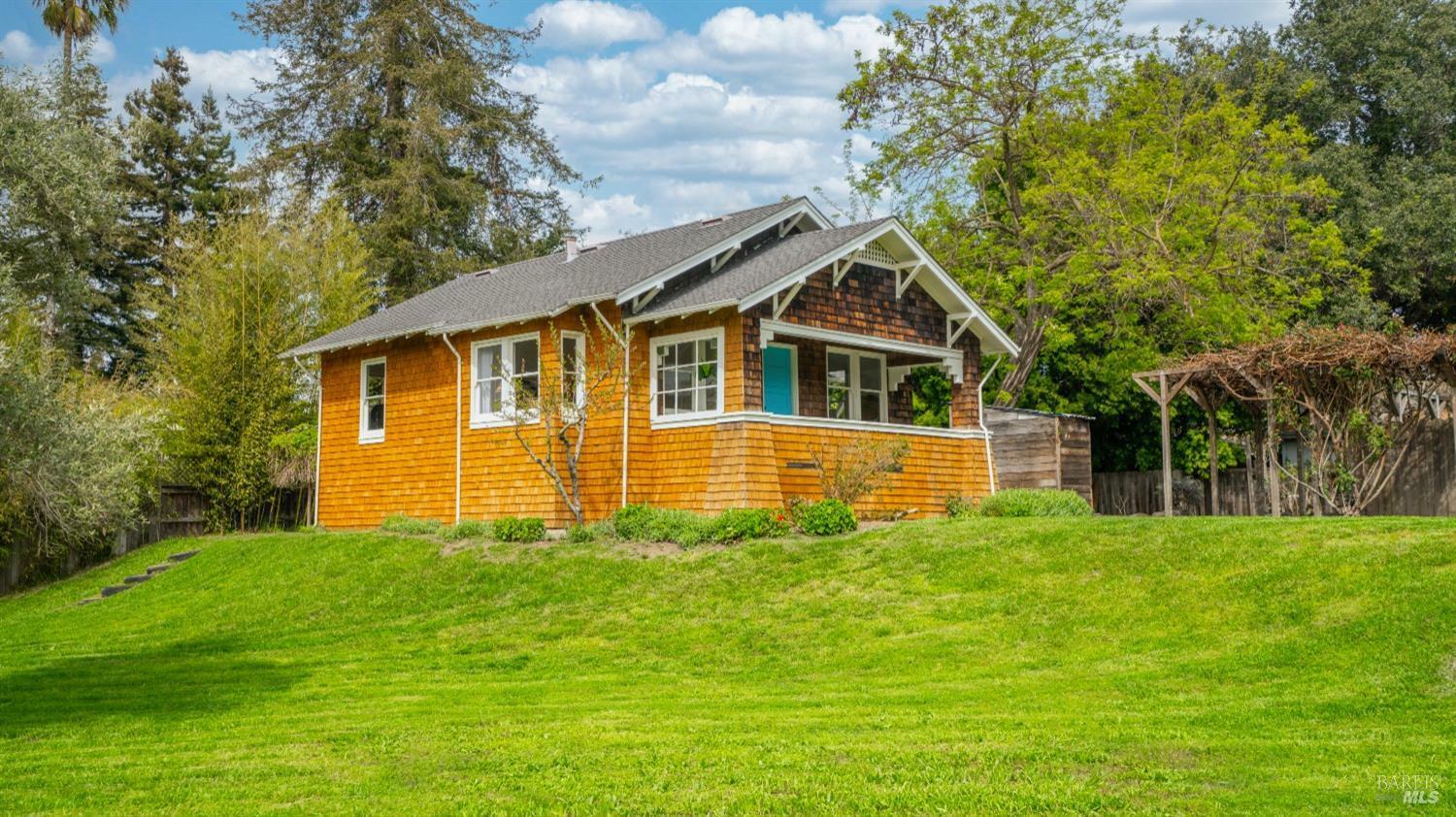 Property Photo:  456 Taylor Street  CA 94559 