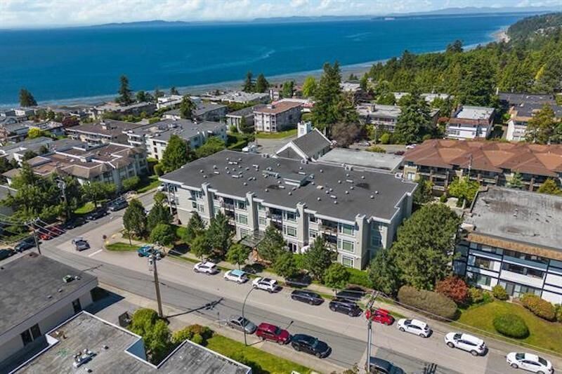 Property Photo:  1333 Winter Street Ph1  BC V4B 3Y2 