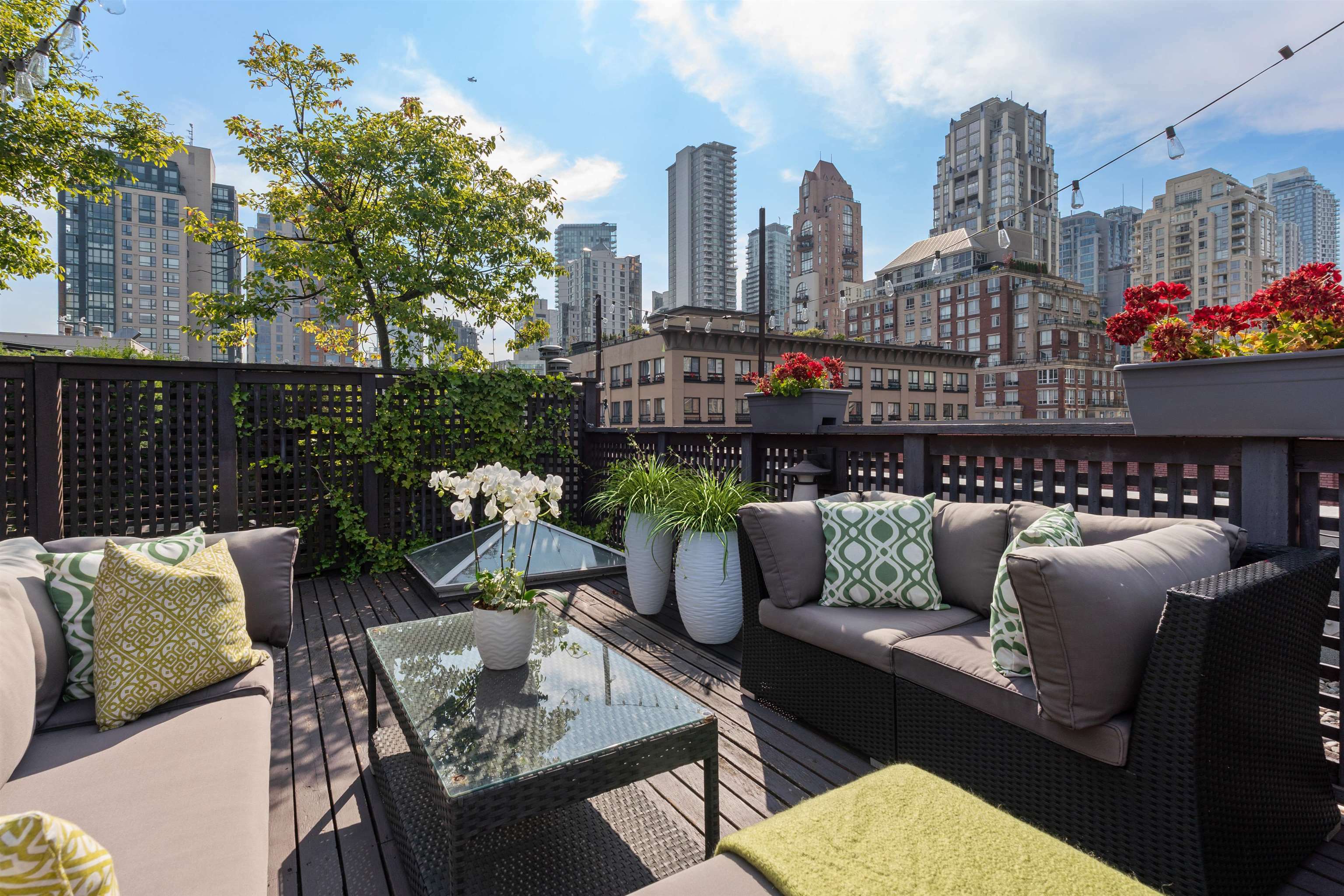 Property Photo: 1178 Hamilton Street Ph1 BC V6B 2S2