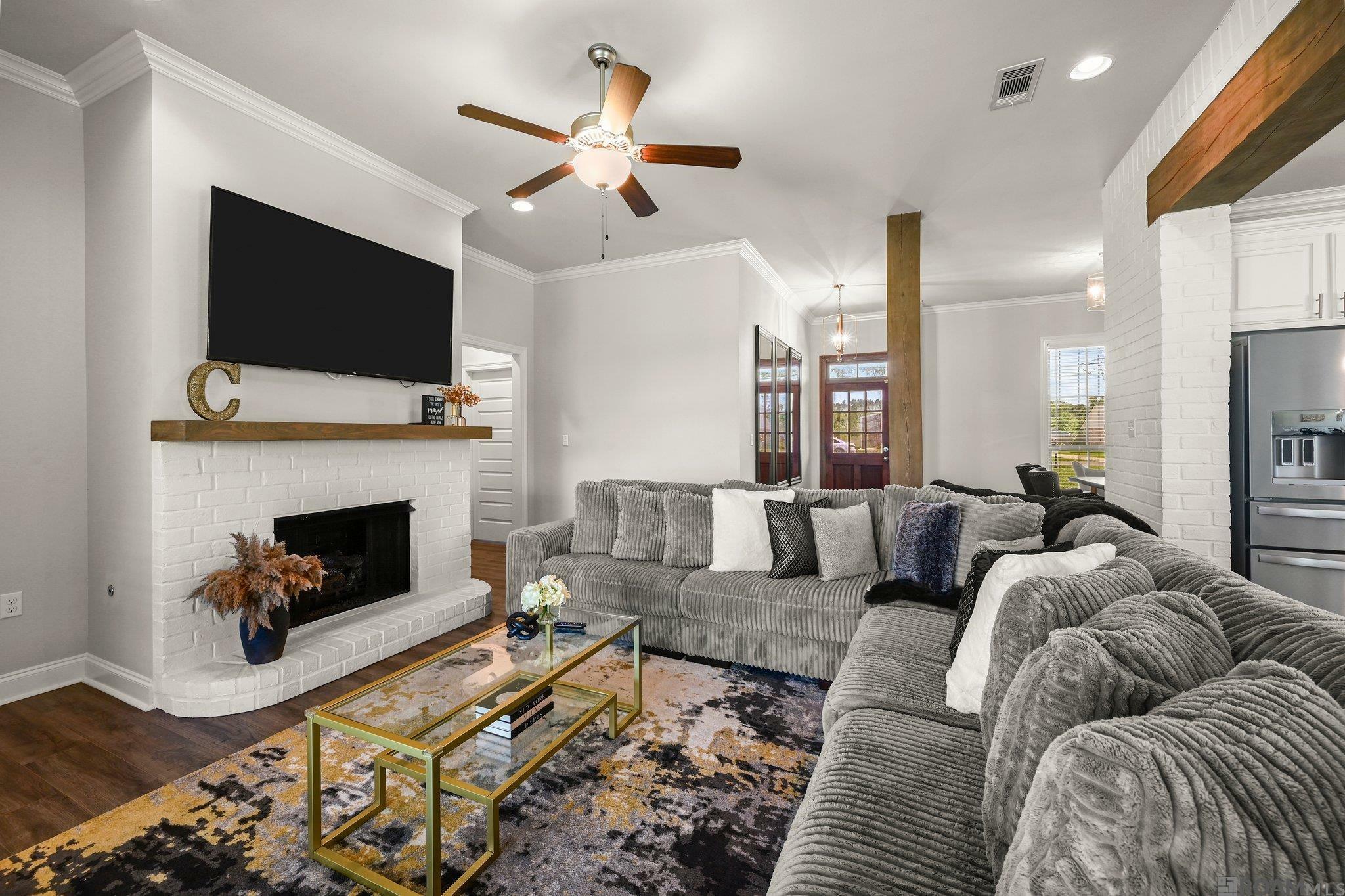 Property Photo: 10231 W Robert Wilson Rd LA 70737
