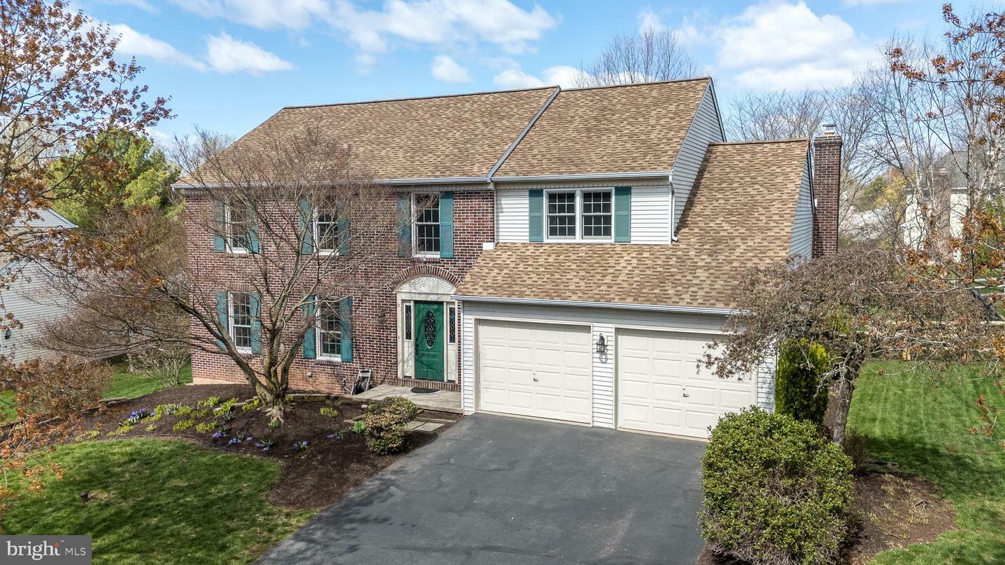 Property Photo: 445 Stonemason Way PA 19446