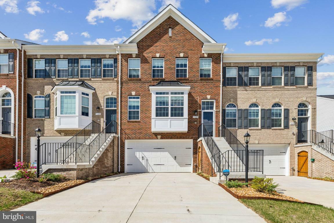Property Photo: 15207 Ballerina Loop VA 22193