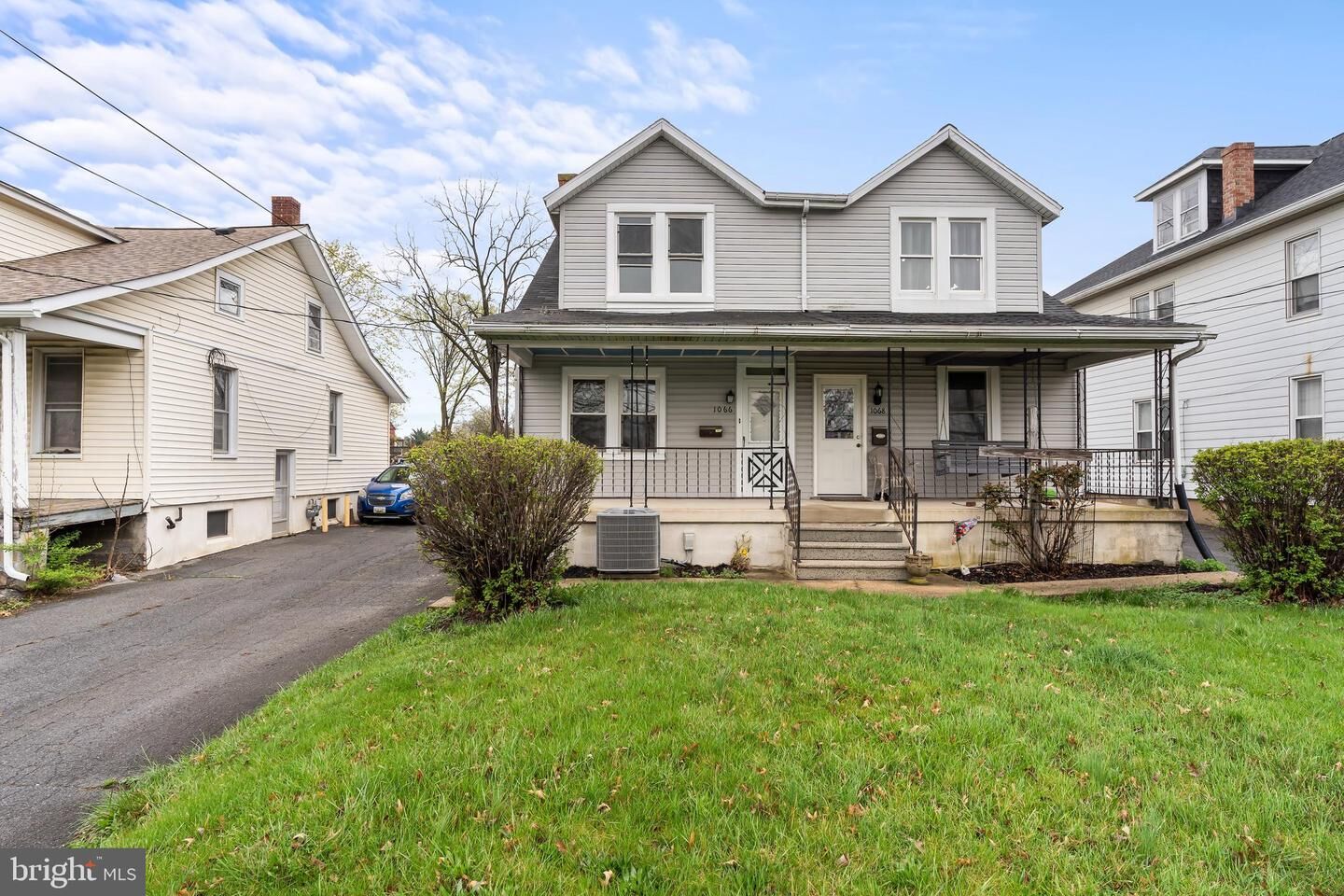 Property Photo:  1066 S Potomac Street  MD 21740 