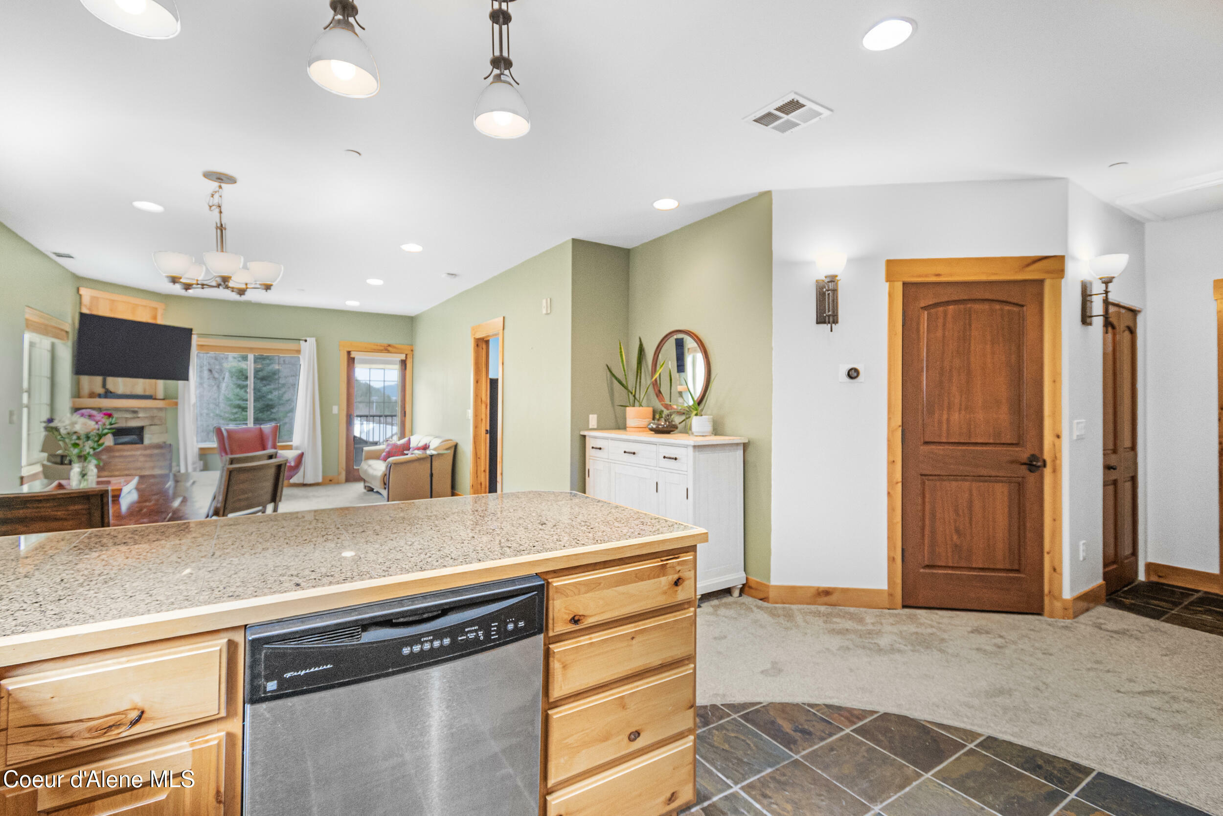 Property Photo:  308 Ohio Ave 202  ID 83837 
