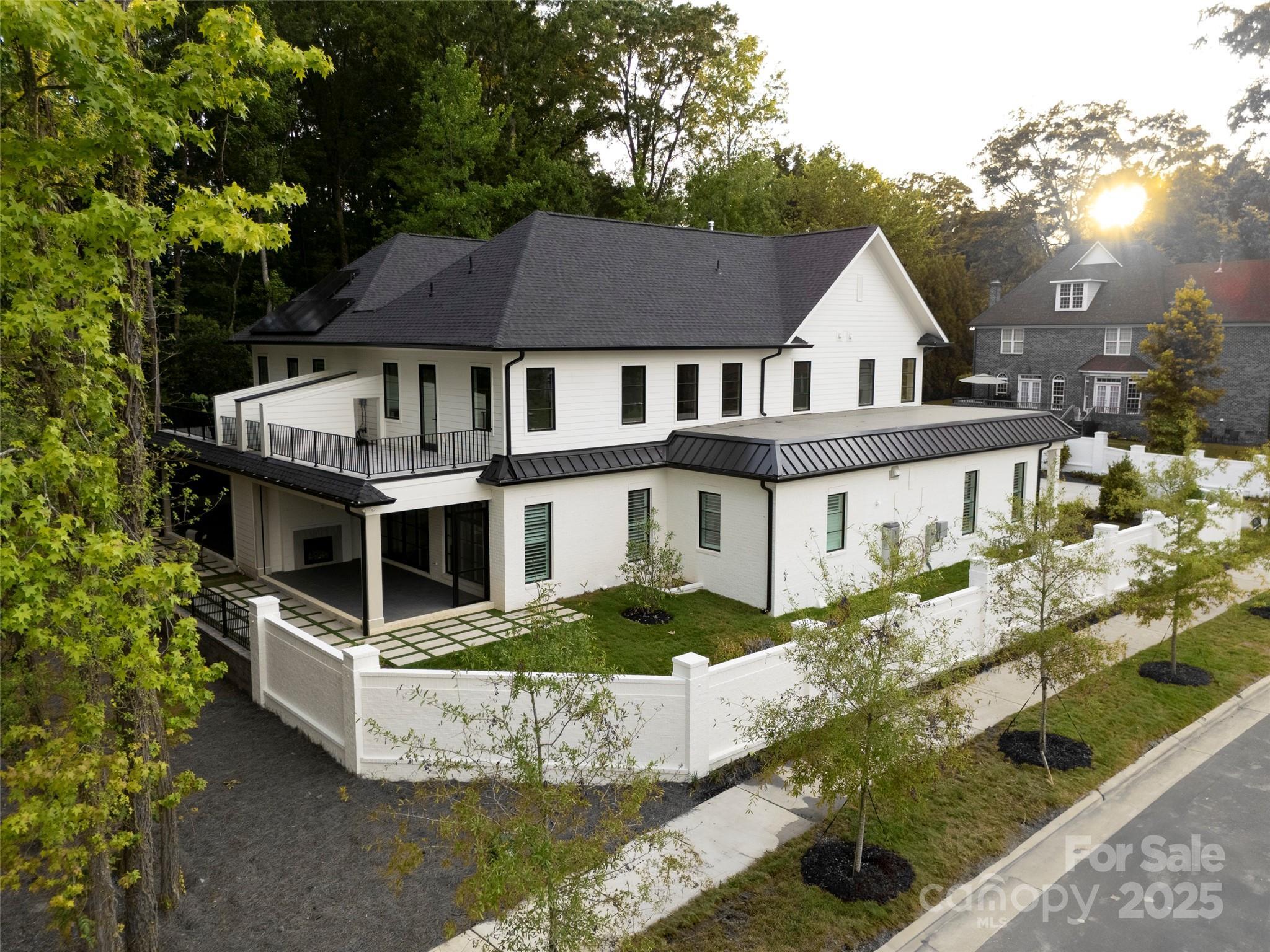 Property Photo: 3200 Providence Road 1B NC 28211
