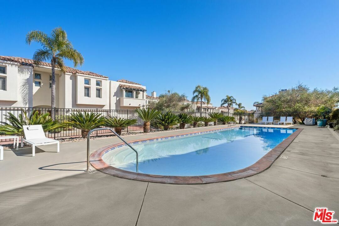 Property Photo: 6435 Zumirez Dr CA 90265