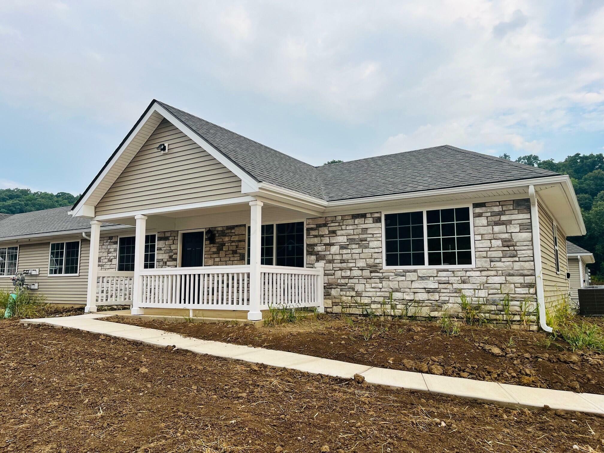 Property Photo: 760 Whitetail Loop OH 43055