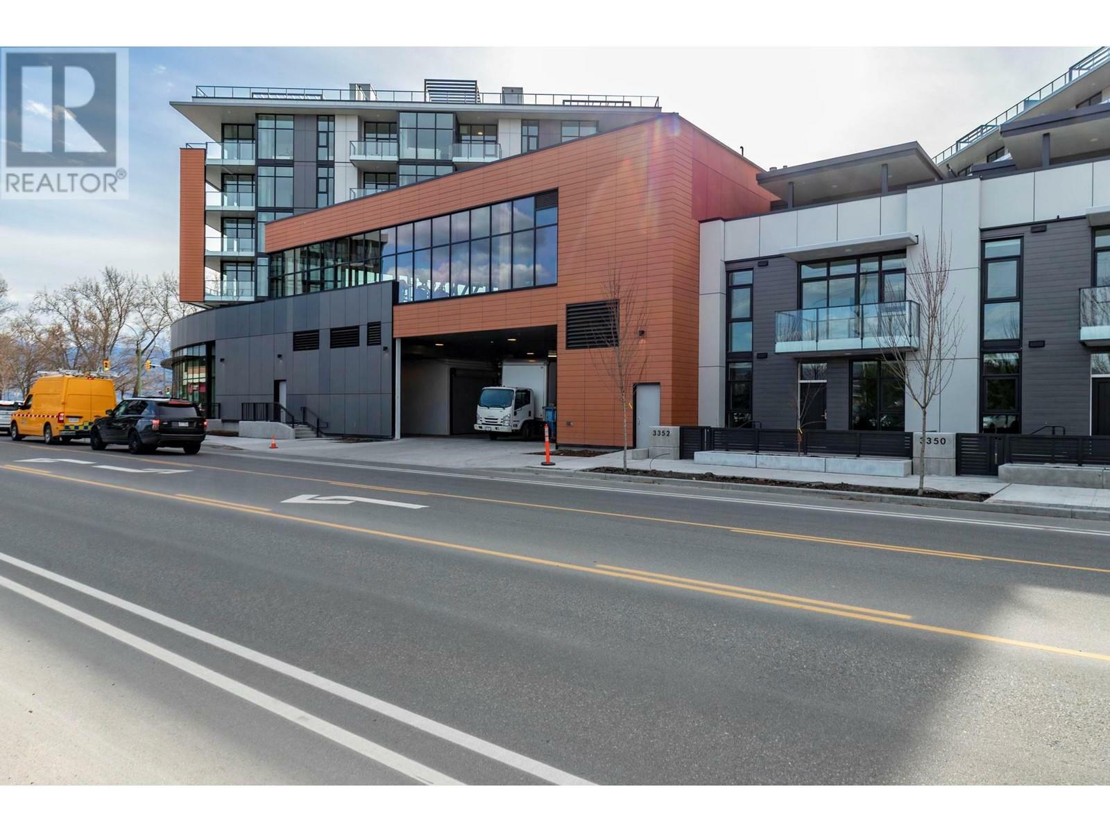 Property Photo: 3352 Richter Street Th1 BC V1W 3S9