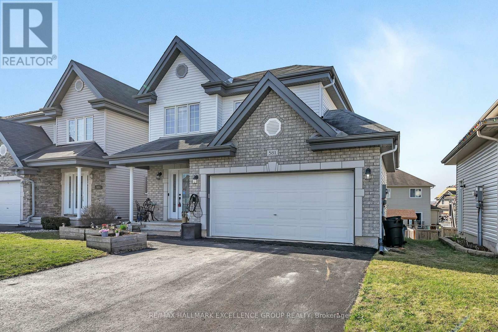 Property Photo: 581 Emerald Street ON K4K 0B9