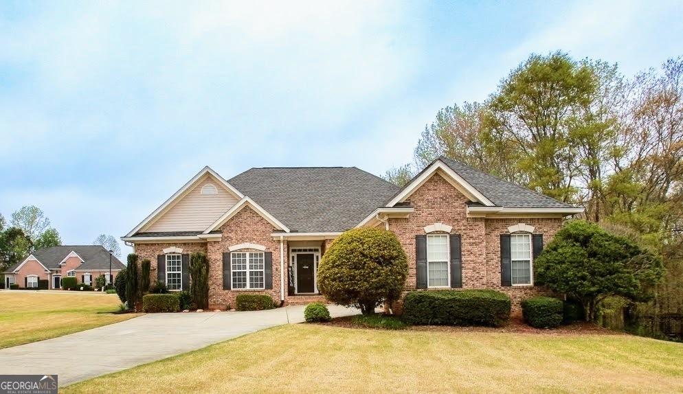 Property Photo: 118 Jasmine Way GA 30180